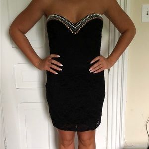 Black lace sweetheart mini dress